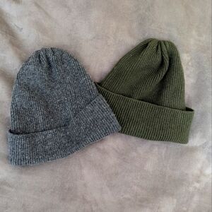 Unisex MUJI wool beanies - Two beanies Forest Green and Charcoal